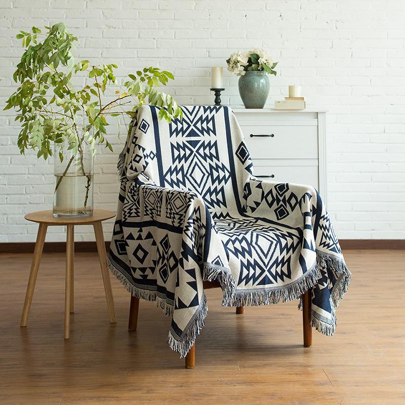 Beautiful Geometric Cotton Throw Blanket